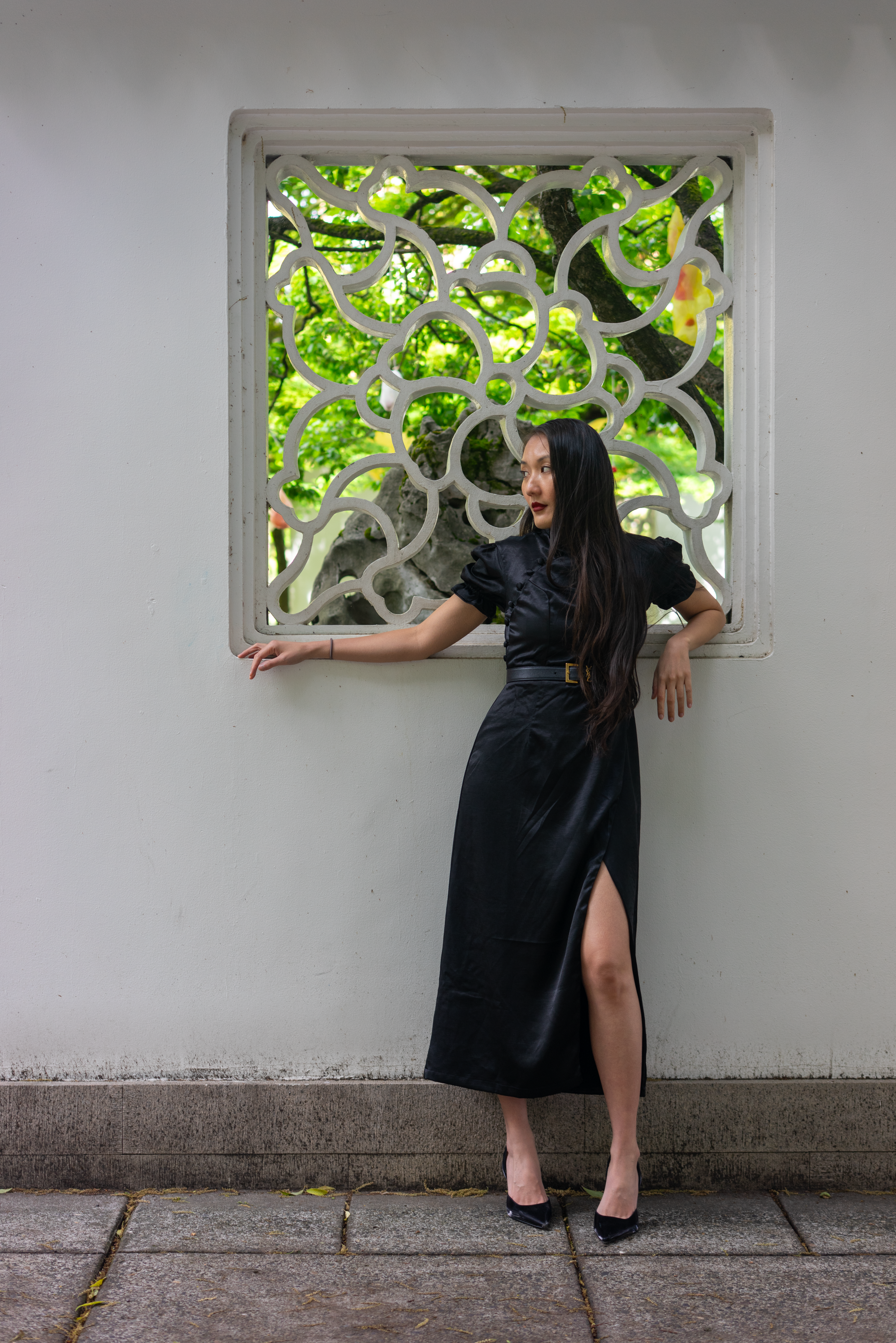 Sky High Slit Qipao / Cheongsam (Midnight Black)